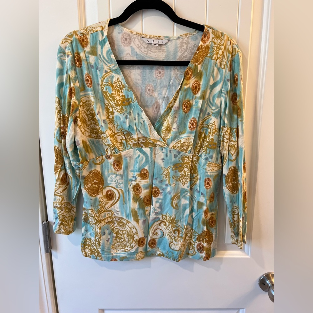 CAbi 332 • V-neck Fitted Top Blue Gold Shirt 3/4 Sleeve
Size XL
